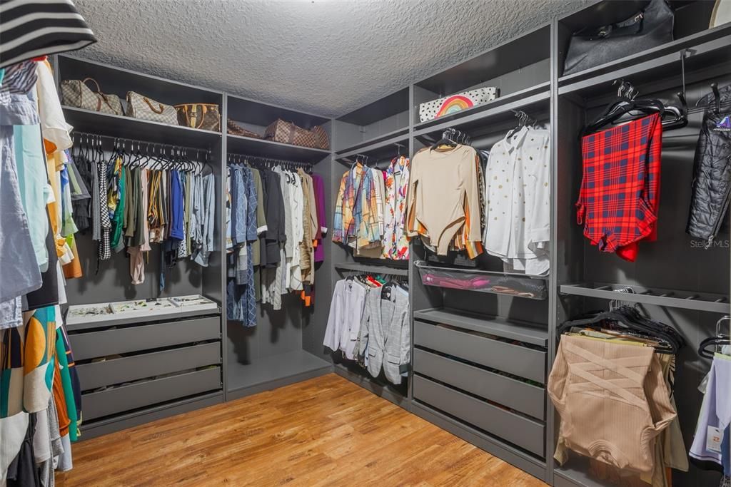 На продажу: $778,900 (5 спален, 4 ванн, 3856 Квадратных фут)