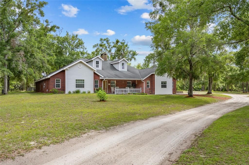 For Sale: $799,000 (4 beds, 3 baths, 3662 Square Feet)