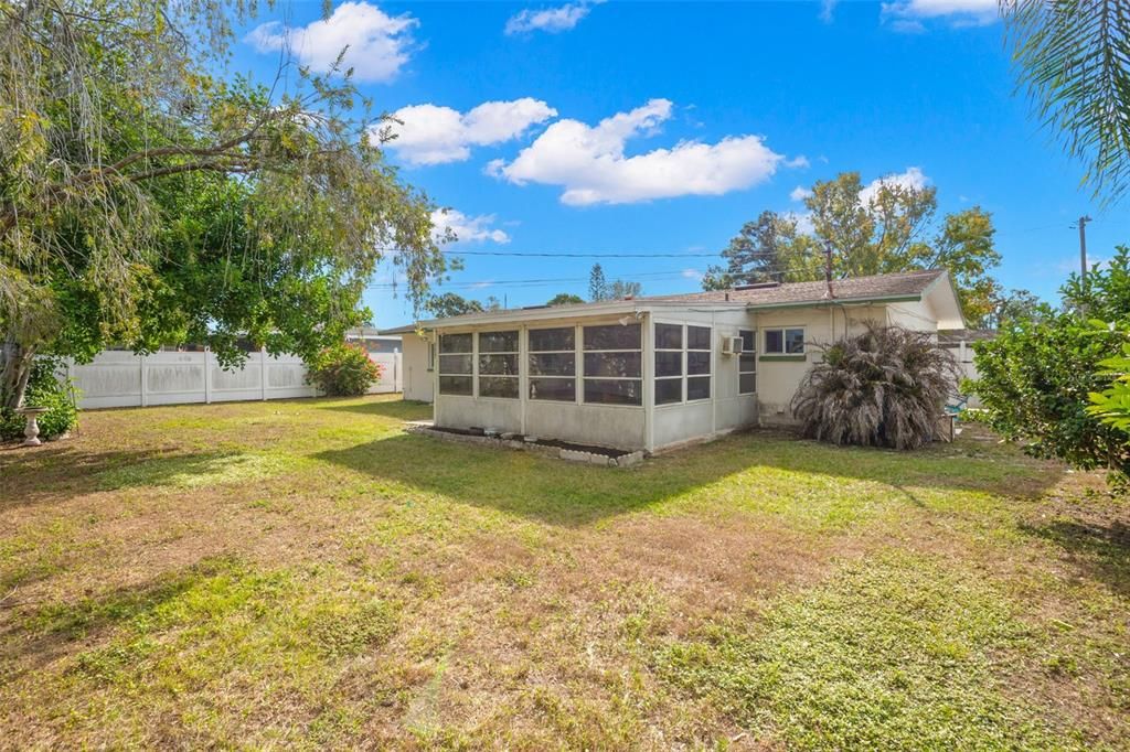 For Sale: $365,000 (3 beds, 1 baths, 1332 Square Feet)