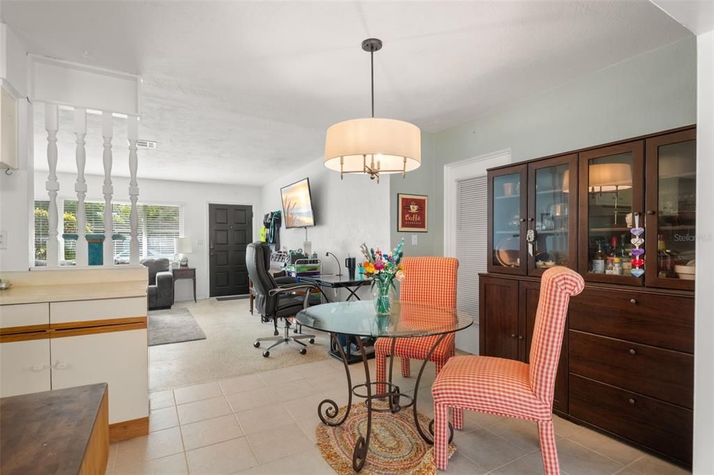 For Sale: $365,000 (3 beds, 1 baths, 1332 Square Feet)