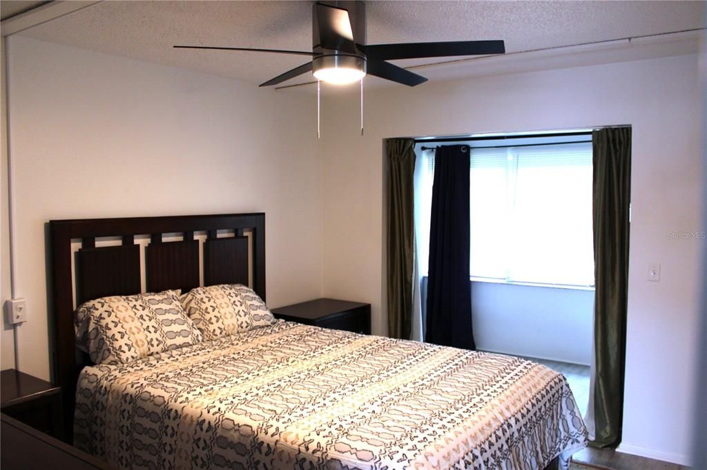 В аренду: $1,850 (2 спален, 1 ванн, 826 Квадратных фут)