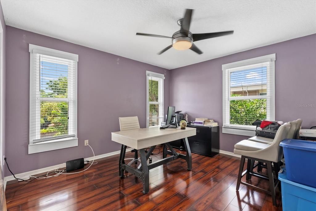 For Sale: $599,900 (2 beds, 2 baths, 1408 Square Feet)