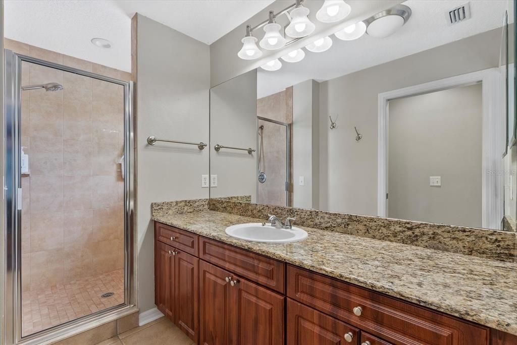 For Sale: $599,900 (2 beds, 2 baths, 1408 Square Feet)