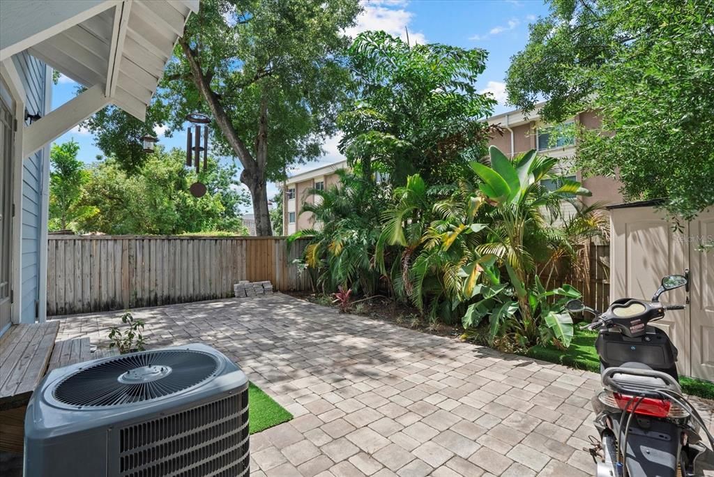 For Sale: $599,900 (2 beds, 2 baths, 1408 Square Feet)