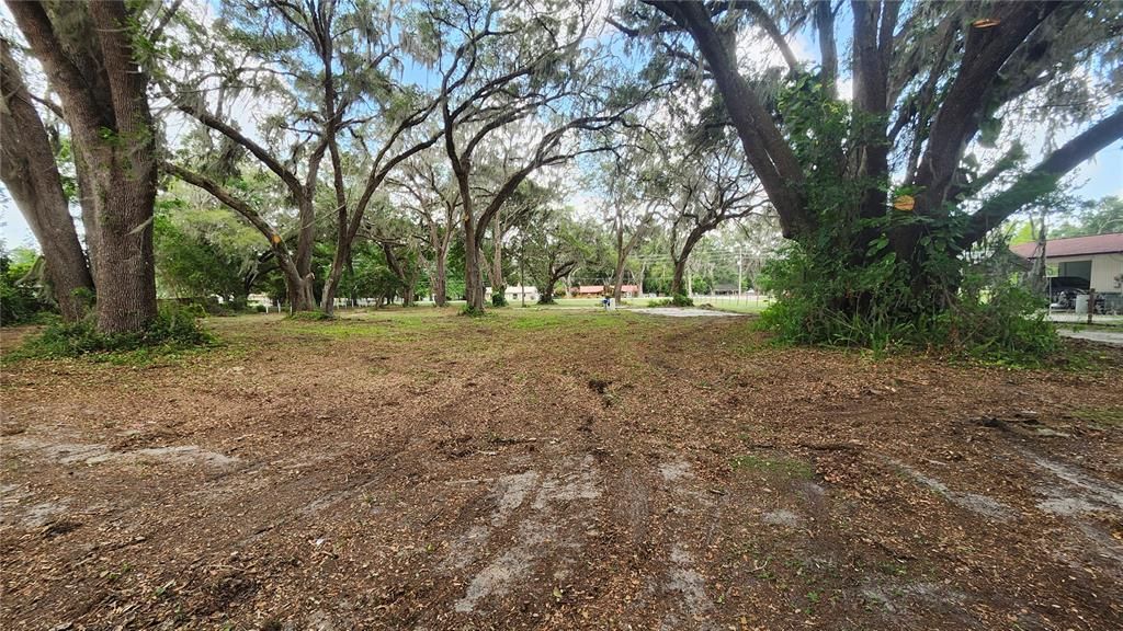 На продажу: $214,900 (2.09 acres)