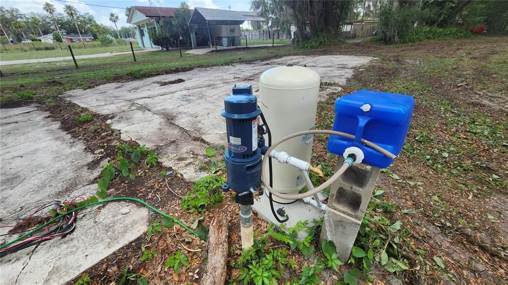 На продажу: $214,900 (2.09 acres)