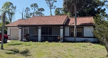 Под контрактом: $335,000 (2 спален, 2 ванн, 988 Квадратных фут)