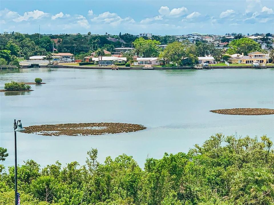 На продажу: $299,900 (1 спален, 2 ванн, 1050 Квадратных фут)