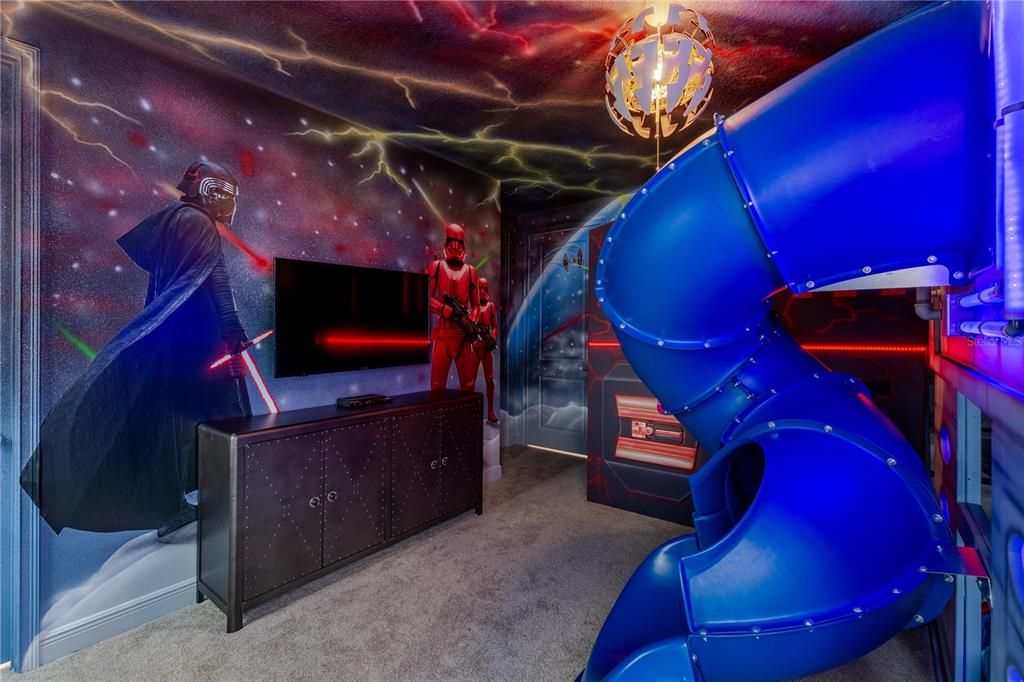 На продажу: $1,449,000 (6 спален, 5 ванн, 3428 Квадратных фут)