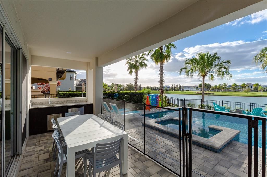 На продажу: $1,449,000 (6 спален, 5 ванн, 3428 Квадратных фут)