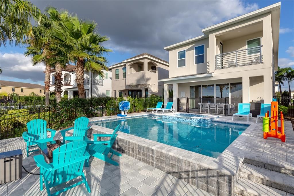 На продажу: $1,449,000 (6 спален, 5 ванн, 3428 Квадратных фут)