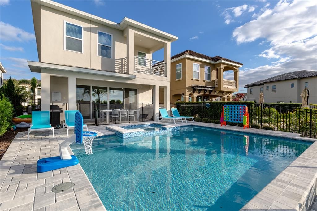 На продажу: $1,449,000 (6 спален, 5 ванн, 3428 Квадратных фут)