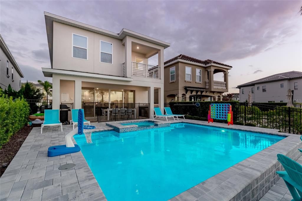 На продажу: $1,449,000 (6 спален, 5 ванн, 3428 Квадратных фут)