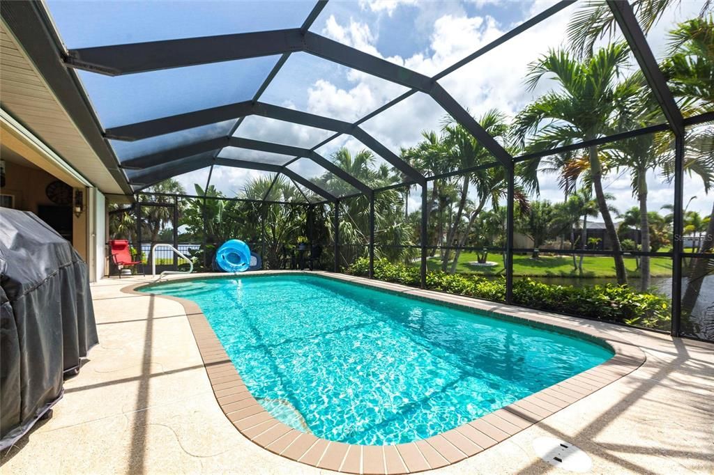 For Sale: $665,000 (3 beds, 2 baths, 1995 Square Feet)