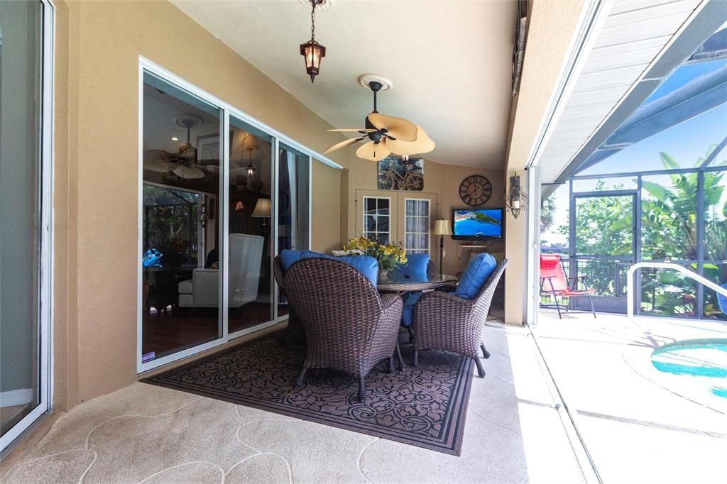 For Sale: $665,000 (3 beds, 2 baths, 1995 Square Feet)