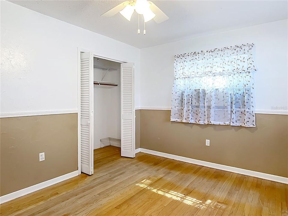 待售: $529,900 (4 贝兹, 2 浴室, 1400 平方英尺)