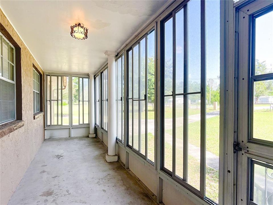 待售: $529,900 (4 贝兹, 2 浴室, 1400 平方英尺)