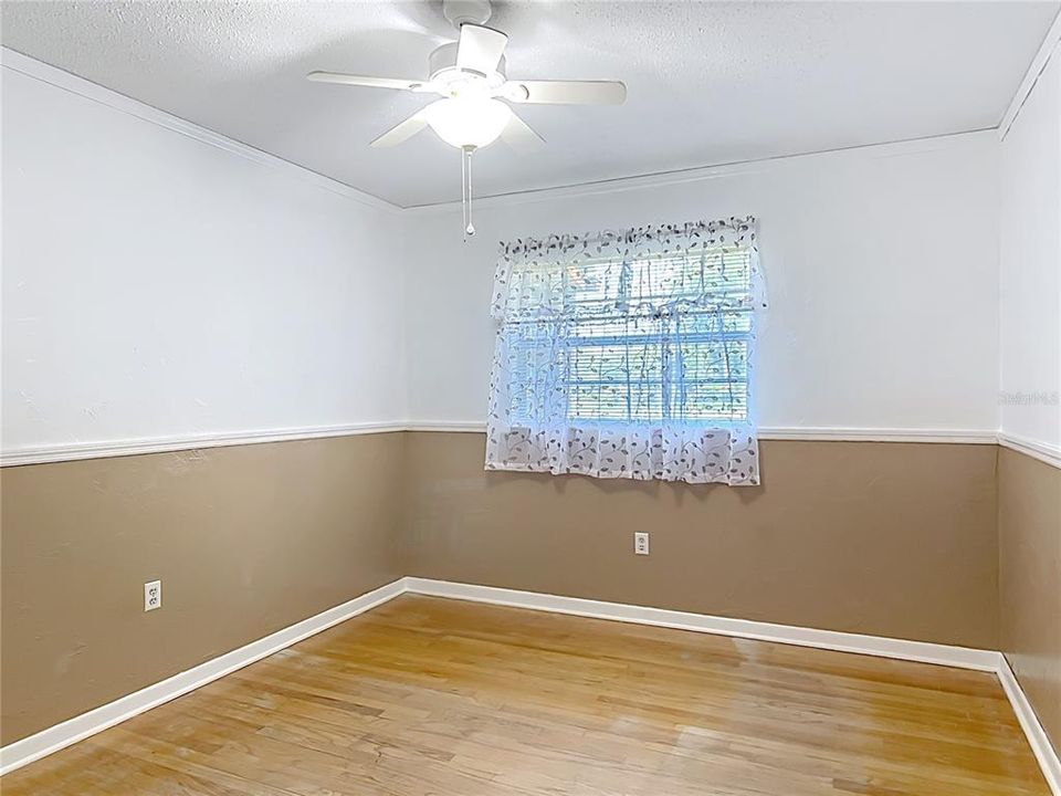 待售: $529,900 (4 贝兹, 2 浴室, 1400 平方英尺)