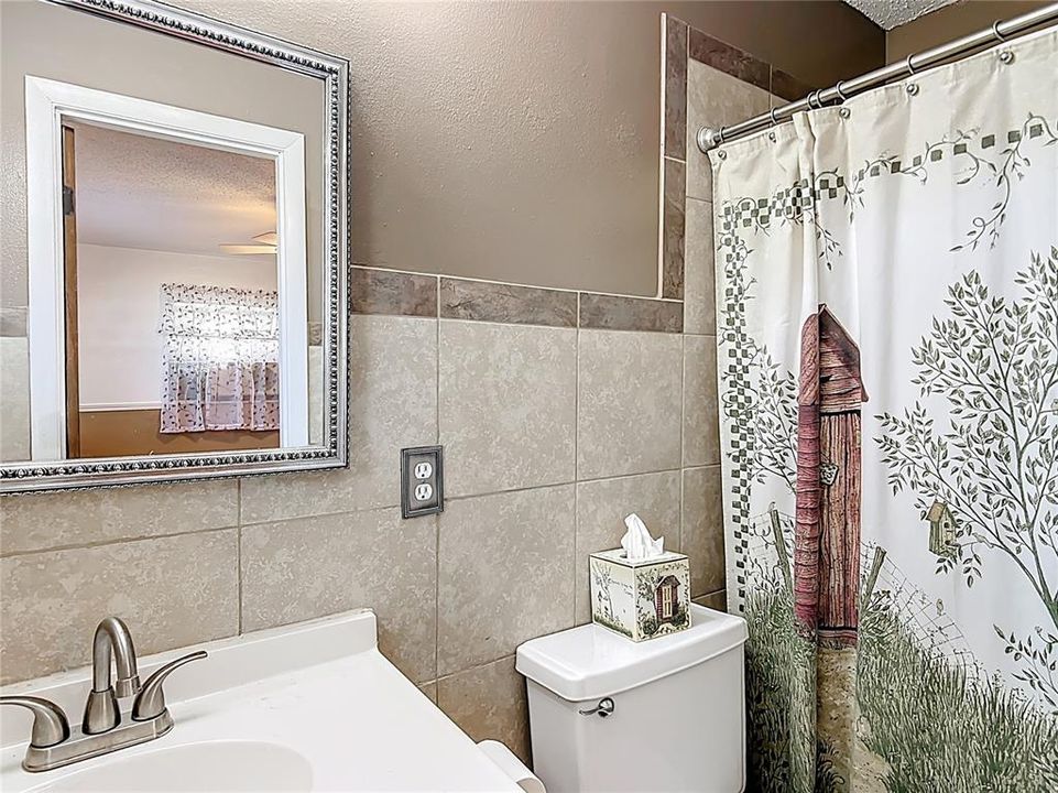 待售: $529,900 (4 贝兹, 2 浴室, 1400 平方英尺)