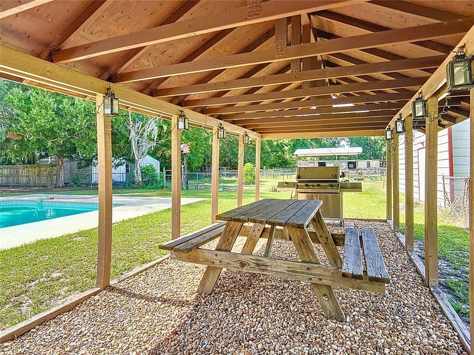 待售: $529,900 (4 贝兹, 2 浴室, 1400 平方英尺)