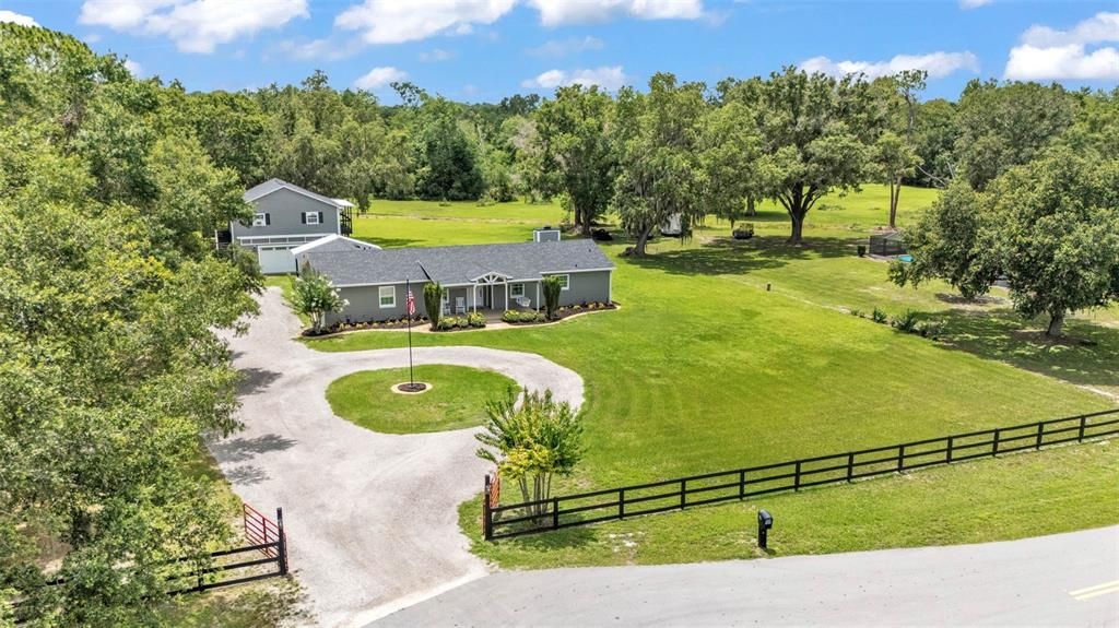 Recently Sold: $629,900 (3 beds, 2 baths, 2244 Square Feet)