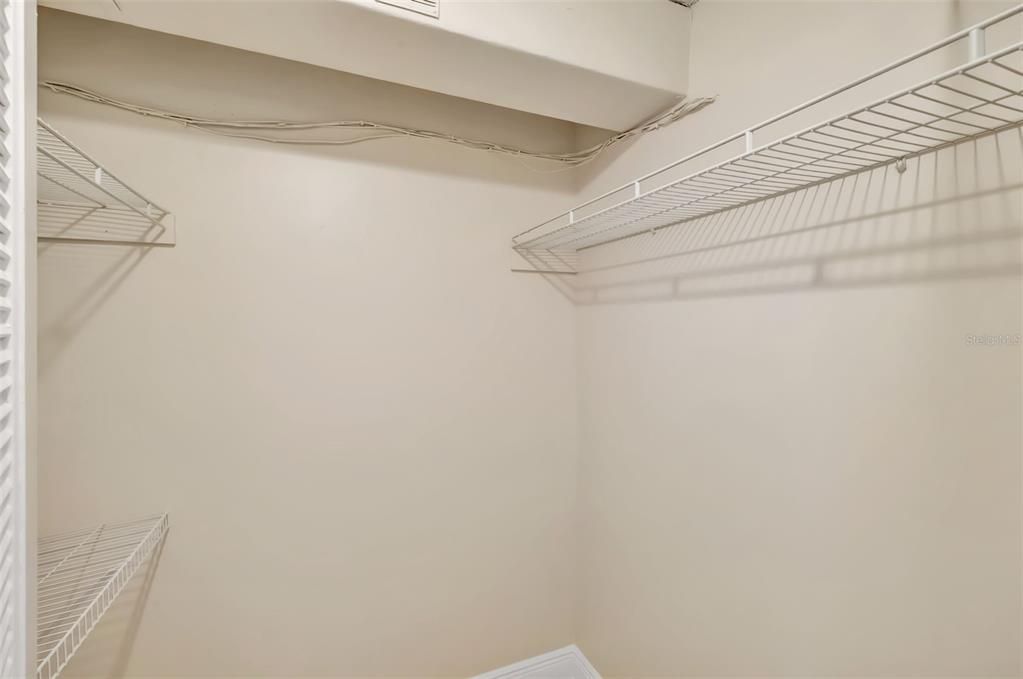 For Sale: $419,550 (1 beds, 1 baths, 662 Square Feet)