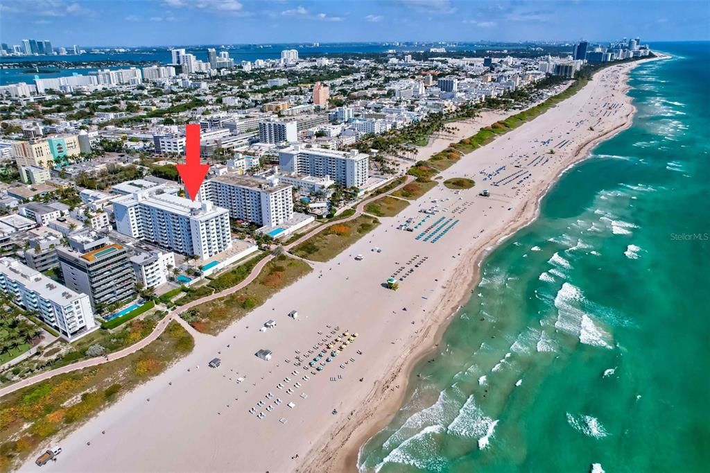 For Sale: $419,550 (1 beds, 1 baths, 662 Square Feet)