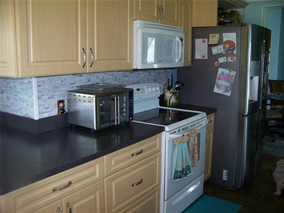 Под контрактом: $174,500 (2 спален, 2 ванн, 1340 Квадратных фут)