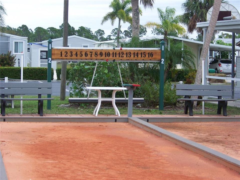 Под контрактом: $174,500 (2 спален, 2 ванн, 1340 Квадратных фут)