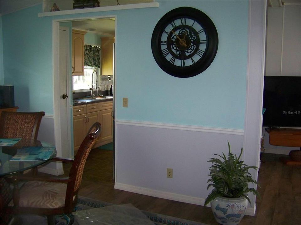 Под контрактом: $174,500 (2 спален, 2 ванн, 1340 Квадратных фут)