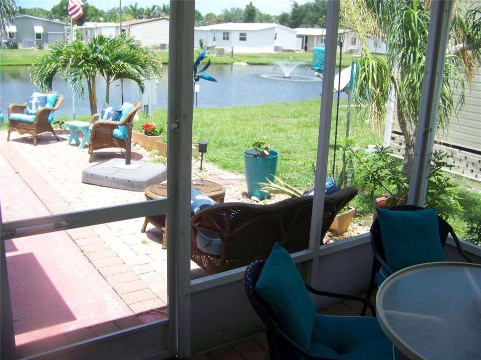 Под контрактом: $174,500 (2 спален, 2 ванн, 1340 Квадратных фут)