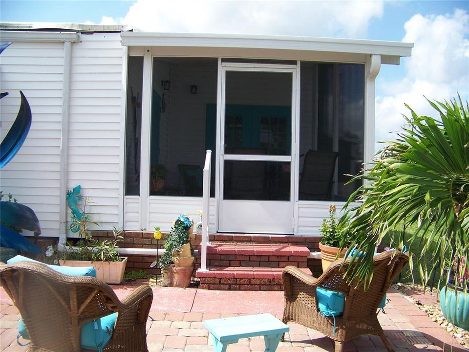 Под контрактом: $174,500 (2 спален, 2 ванн, 1340 Квадратных фут)