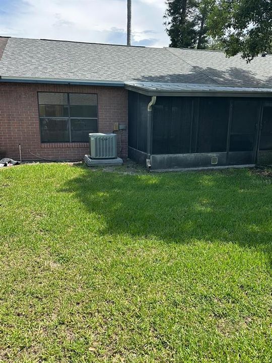 合同活跃: $194,990 (1 贝兹, 1 浴室, 709 平方英尺)