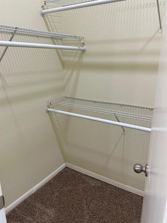 合同活跃: $194,990 (1 贝兹, 1 浴室, 709 平方英尺)