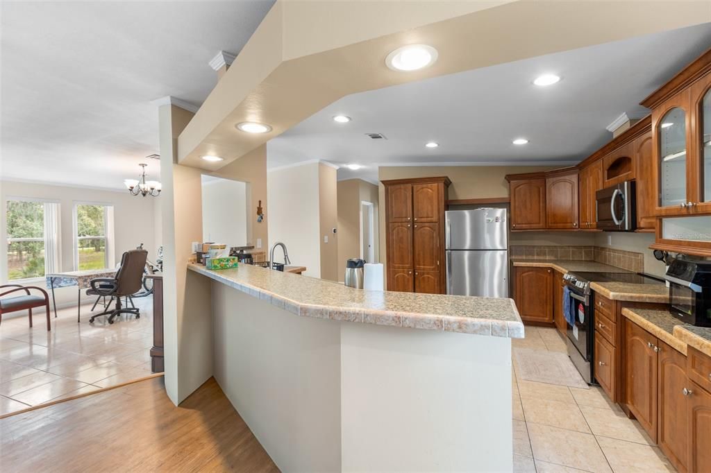 For Sale: $599,990 (3 beds, 2 baths, 1932 Square Feet)