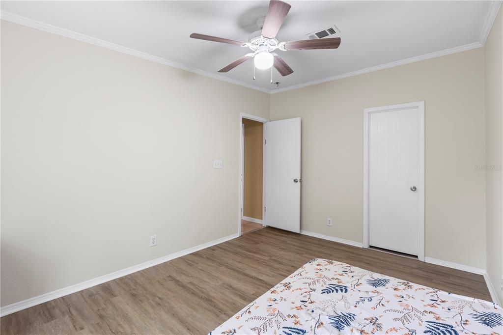 For Sale: $599,990 (3 beds, 2 baths, 1932 Square Feet)