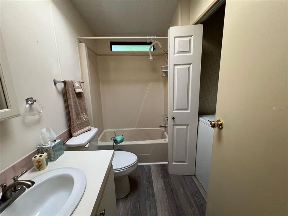 Activo con contrato: $149,000 (2 camas, 2 baños, 1288 Pies cuadrados)