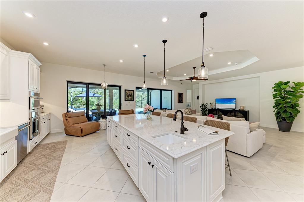 На продажу: $1,590,000 (3 спален, 3 ванн, 3116 Квадратных фут)