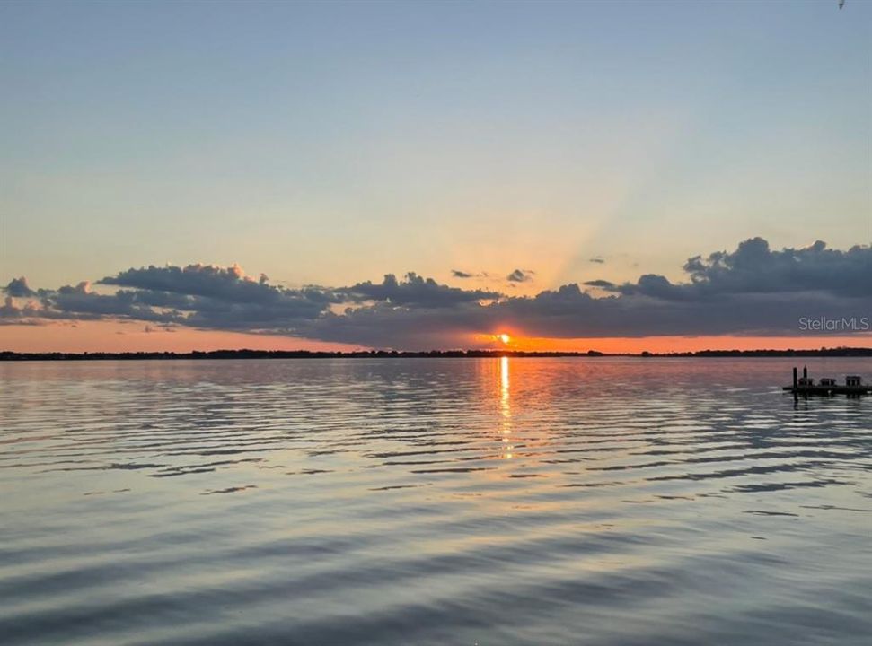 For Sale: $599,900 (2 beds, 2 baths, 1466 Square Feet)