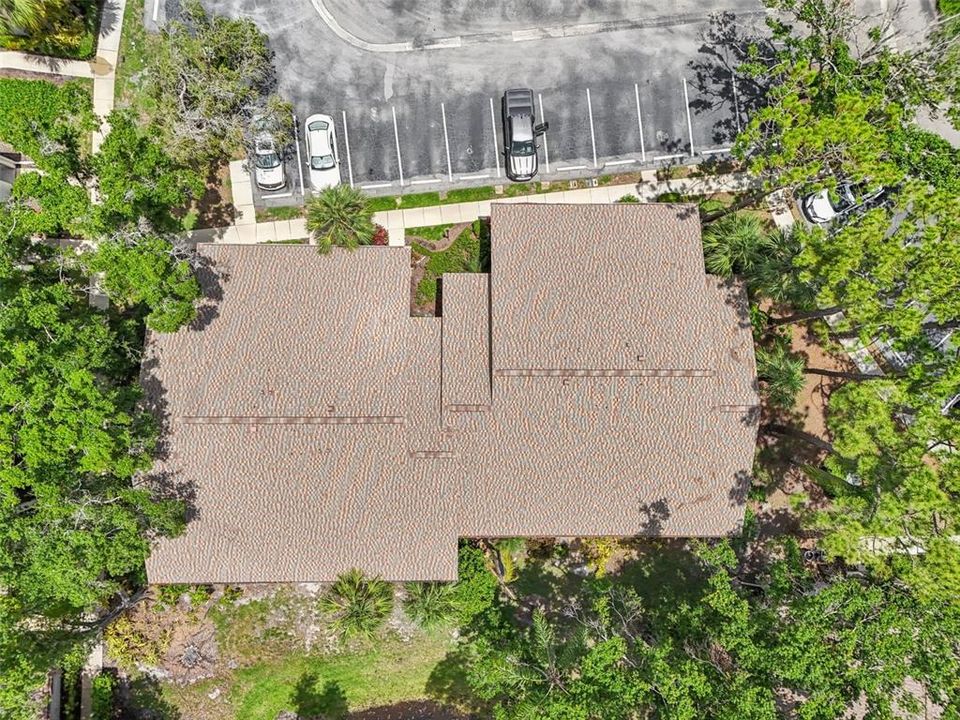 合同活跃: $257,980 (2 贝兹, 2 浴室, 1073 平方英尺)