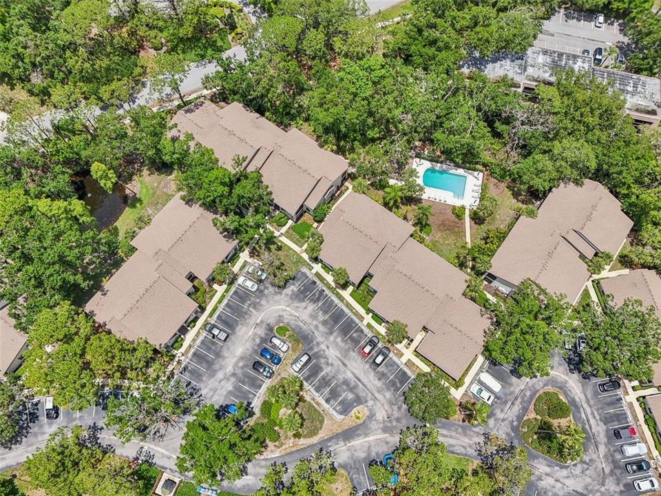 合同活跃: $257,980 (2 贝兹, 2 浴室, 1073 平方英尺)