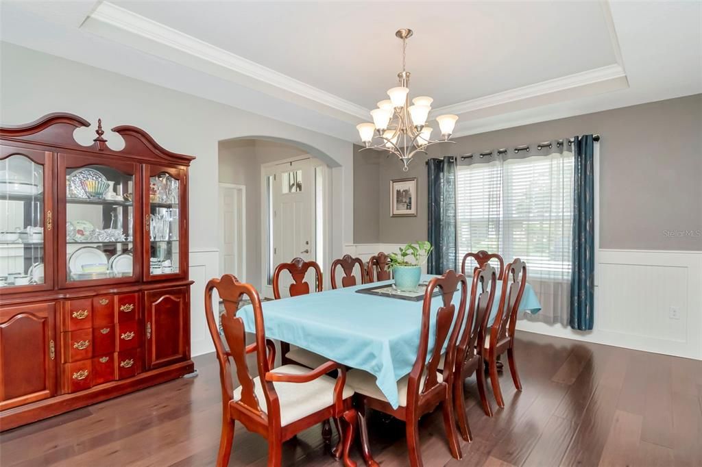 Active With Contract: $895,000 (6 beds, 4 baths, 4271 Square Feet)