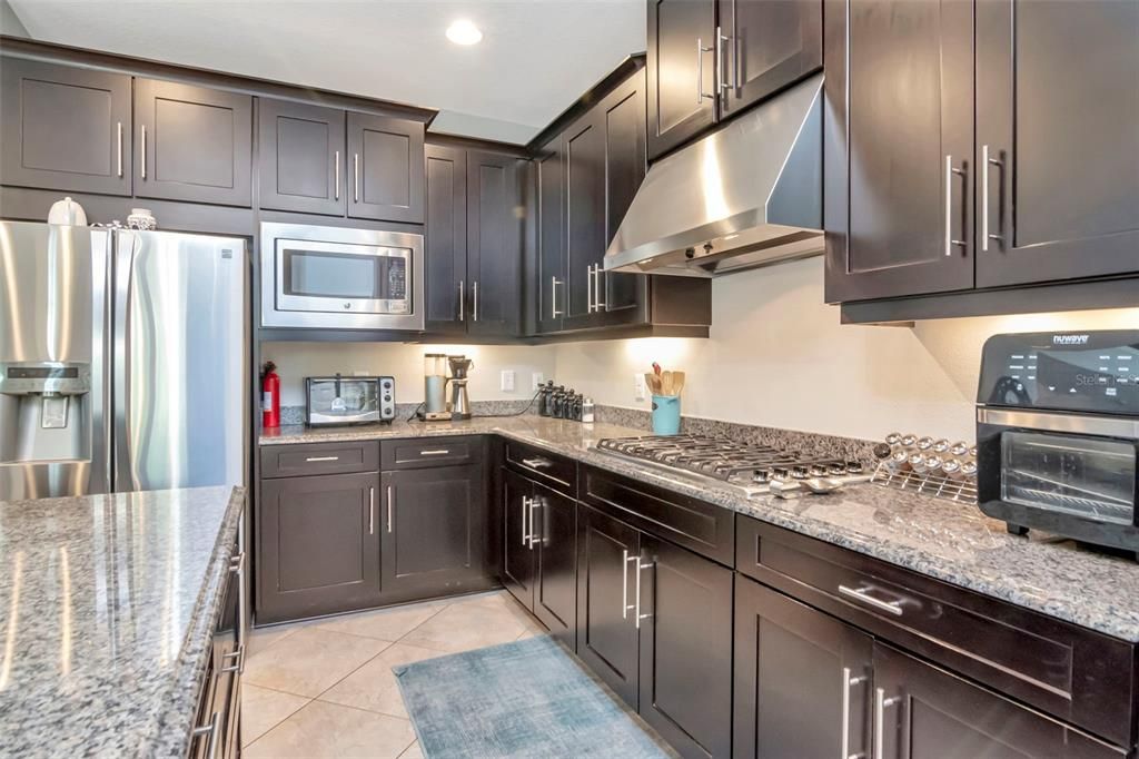 Active With Contract: $895,000 (6 beds, 4 baths, 4271 Square Feet)