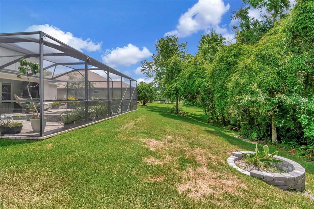 Active With Contract: $895,000 (6 beds, 4 baths, 4271 Square Feet)