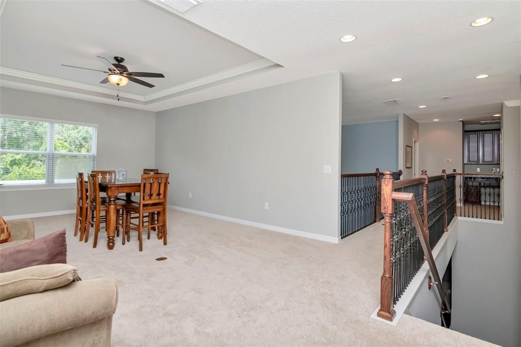 Active With Contract: $895,000 (6 beds, 4 baths, 4271 Square Feet)