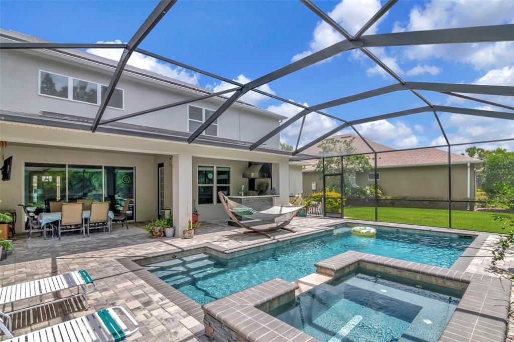 Active With Contract: $895,000 (6 beds, 4 baths, 4271 Square Feet)