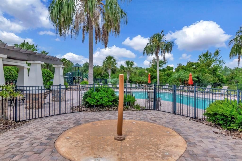 Active With Contract: $895,000 (6 beds, 4 baths, 4271 Square Feet)