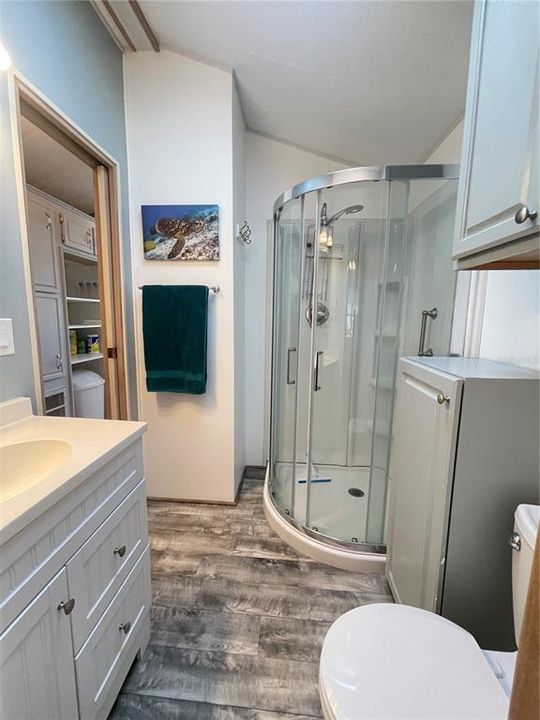 На продажу: $139,900 (1 спален, 1 ванн, 823 Квадратных фут)