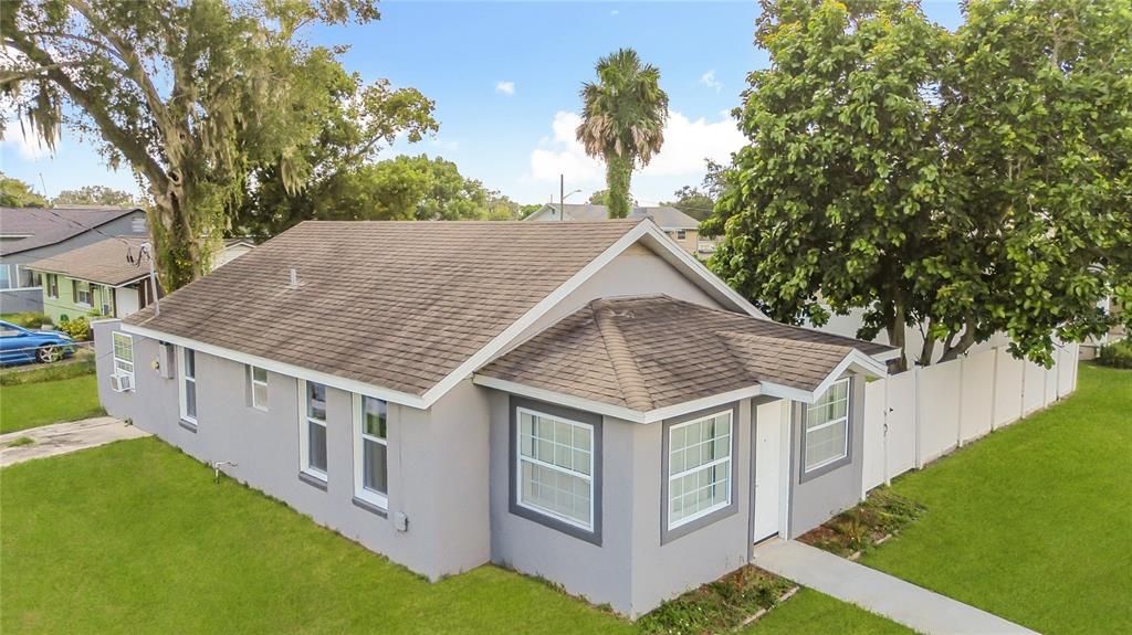 For Sale: $318,000 (3 beds, 1 baths, 1364 Square Feet)