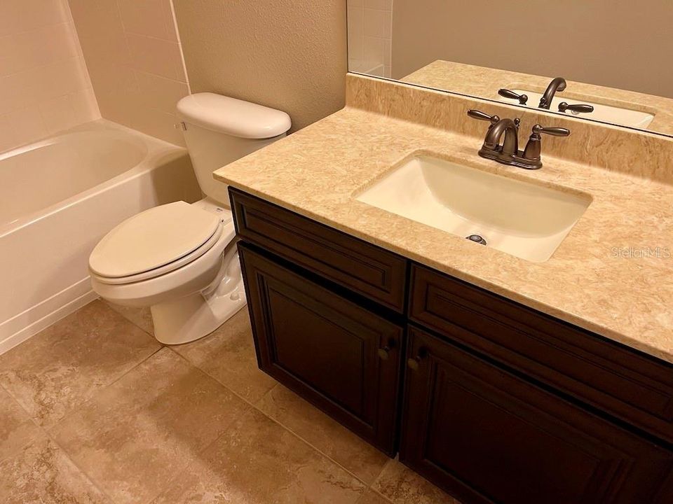 出租: $4,250 (4 贝兹, 4 浴室, 3601 平方英尺)